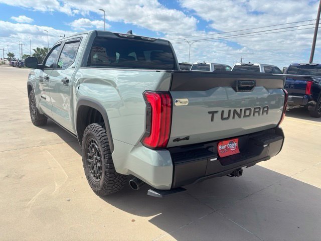 Used 2025 Black GMC Elevation image 4