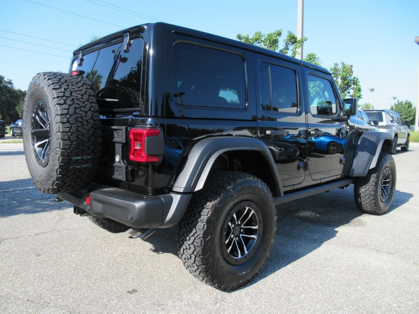 New 2026 Black Clearcoat Jeep Moab 392 image 7