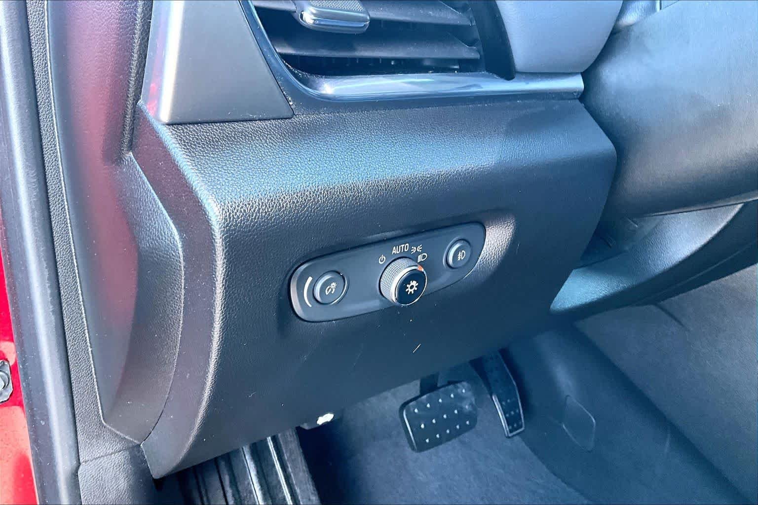 Used 2020 Cajun Red Tintcoat Chevrolet LT Leather image 29