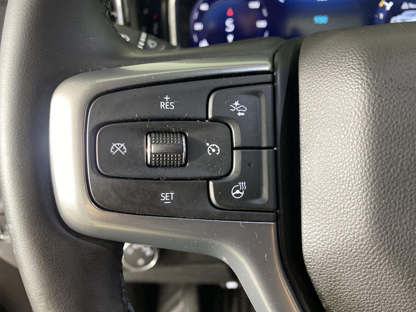 Used 2026 Summit White Chevrolet LT image 17