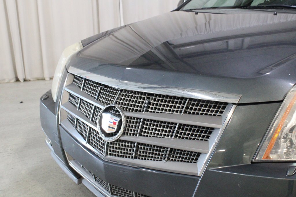 Used 2009 Thunder Gray ChromaFlair Cadillac Base image 32