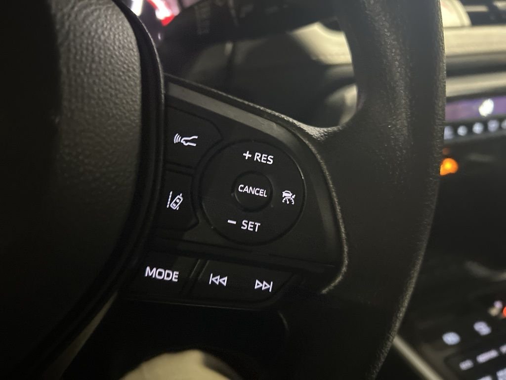 Used 2025 White Toyota XLE image 22