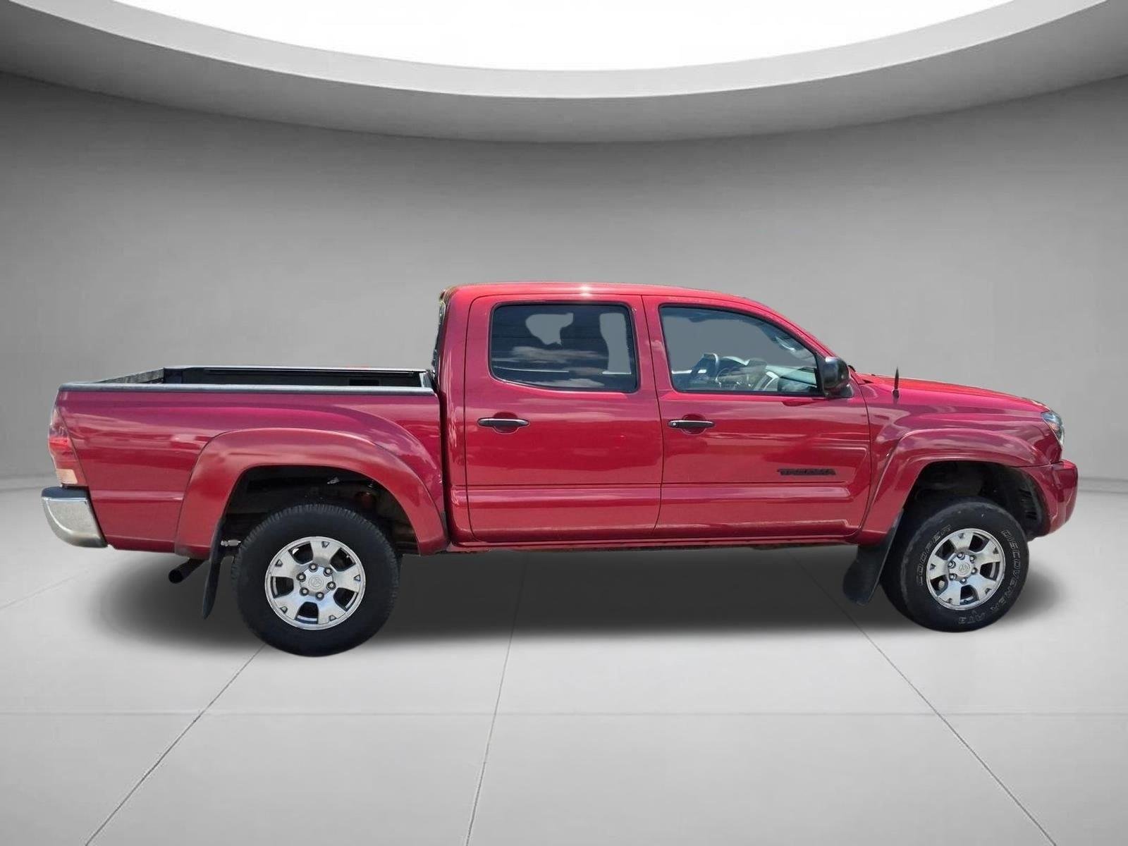 Used 2007  Toyota  image 6
