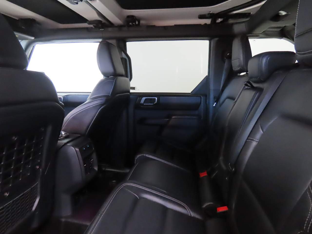 Used 2025 Eruption Green Ford Badlands image 16