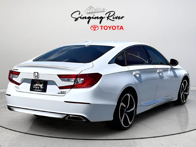 Used 2018  Honda Sport 2.0T image 6