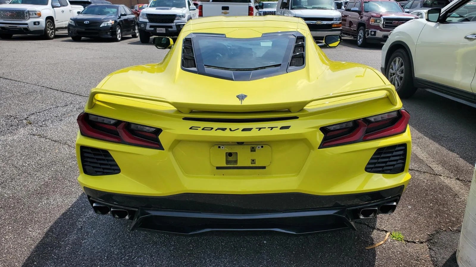 Used 2021 ACCELERATE YELLOW METALLIC Chevrolet 1LT image 8