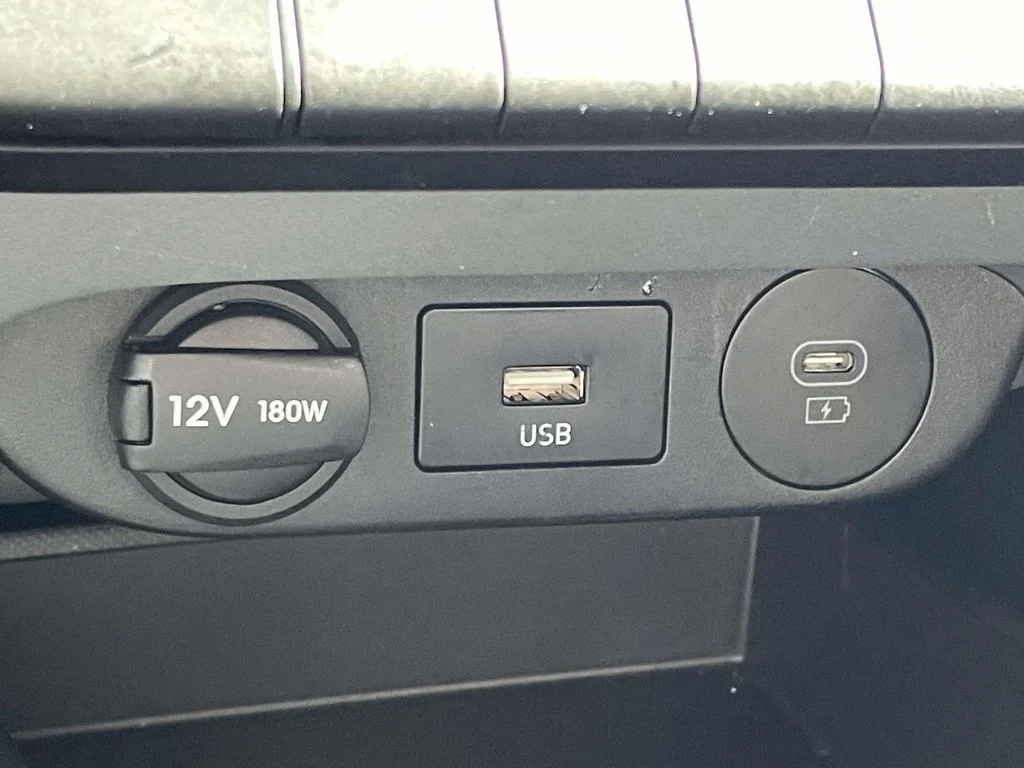 New 2025 Black Hyundai SE image 25