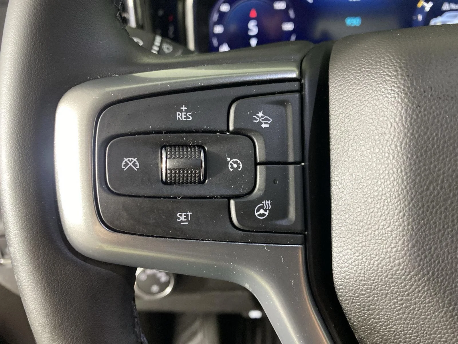 Used 2026 Summit White Chevrolet LT image 17
