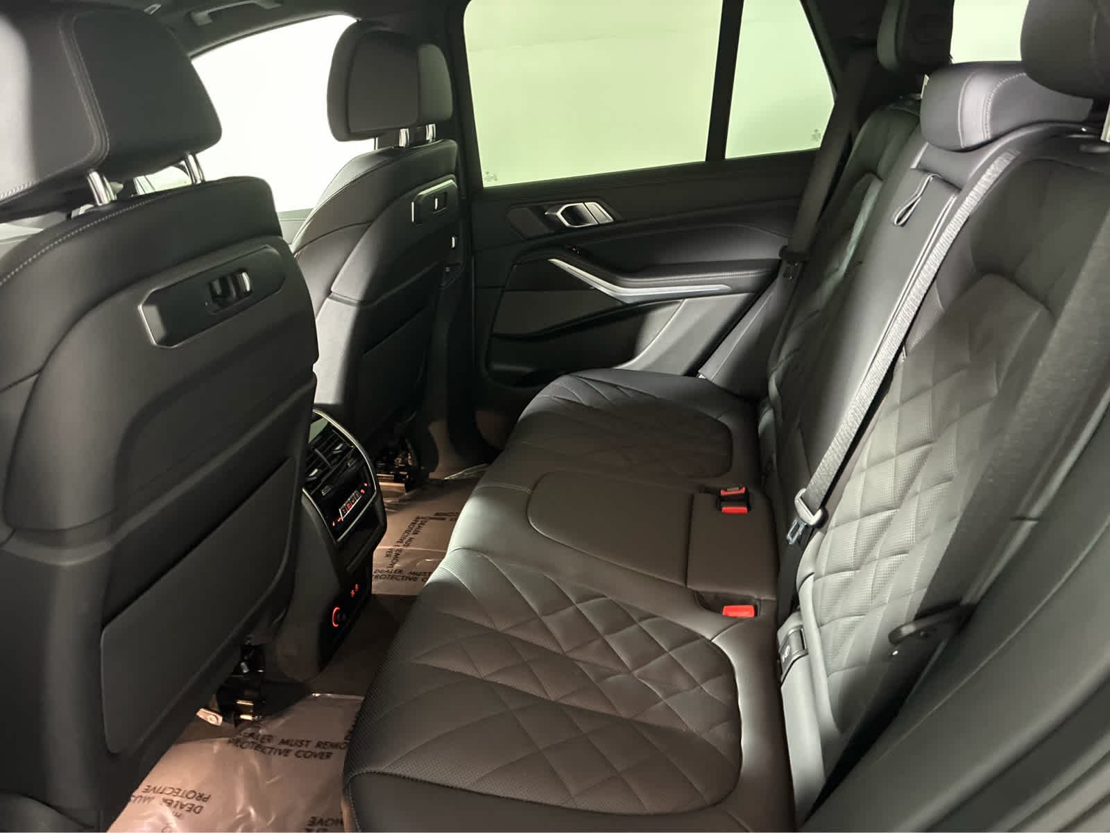Used 2024 Skyscraper Grey Metallic BMW M60i image 8