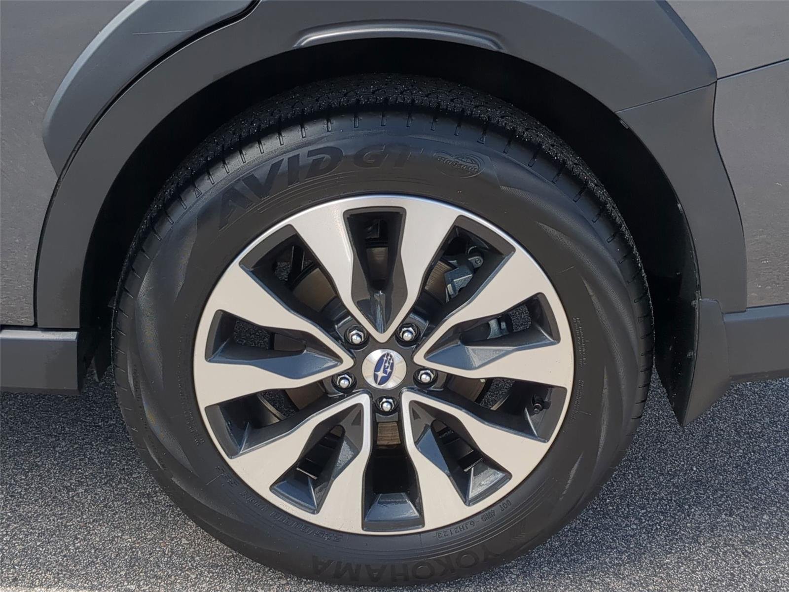 Used 2024 Magnetite Gray Metallic Subaru Limited image 11
