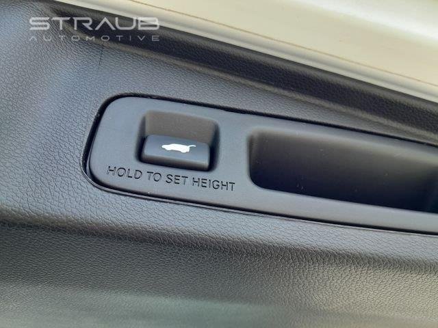 Used 2022 Platinum White Pearl Honda  image 57