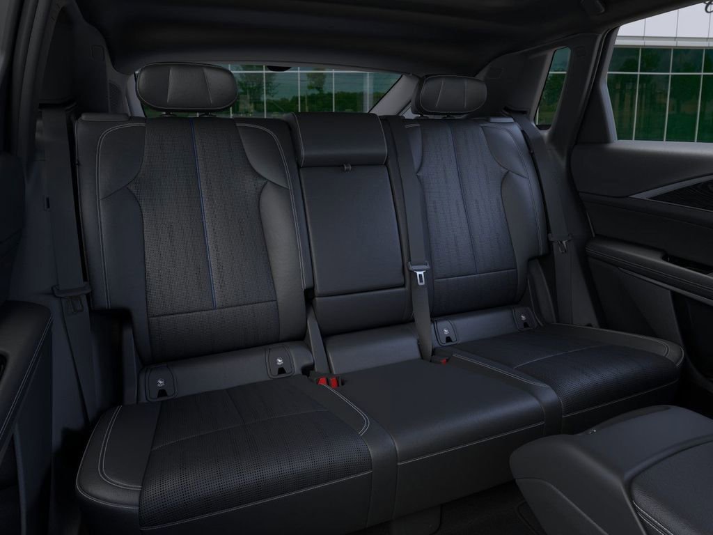 2025 Cadillac LYRIQ Luxury 1 - Photo 17