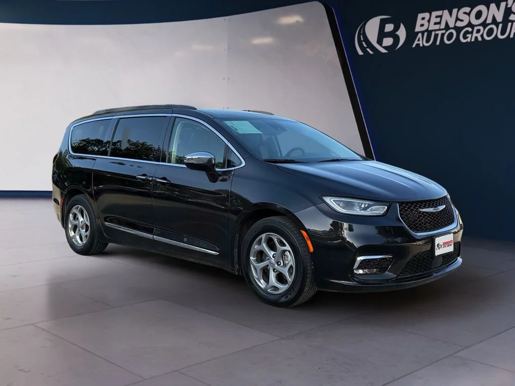 Used 2023 Black Chrysler Limited image 7
