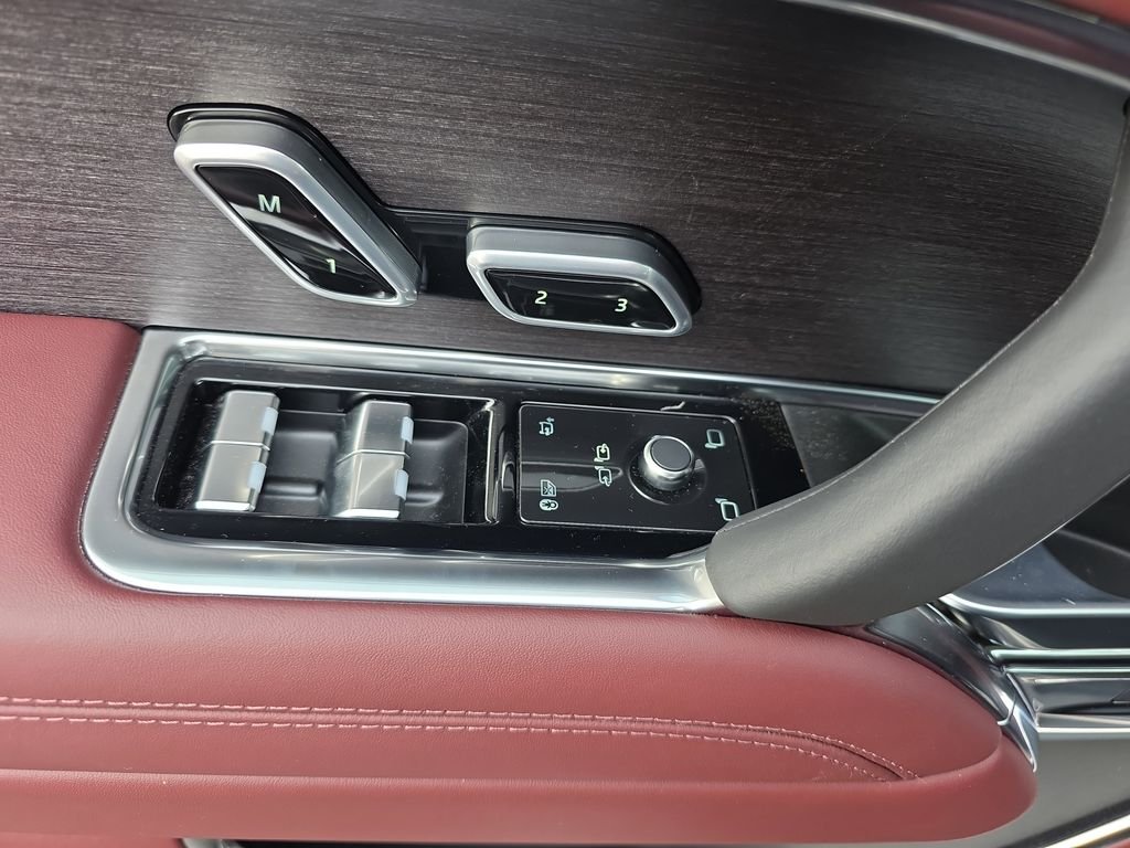 2025 Land Rover Range Rover Autobiography - Photo 30