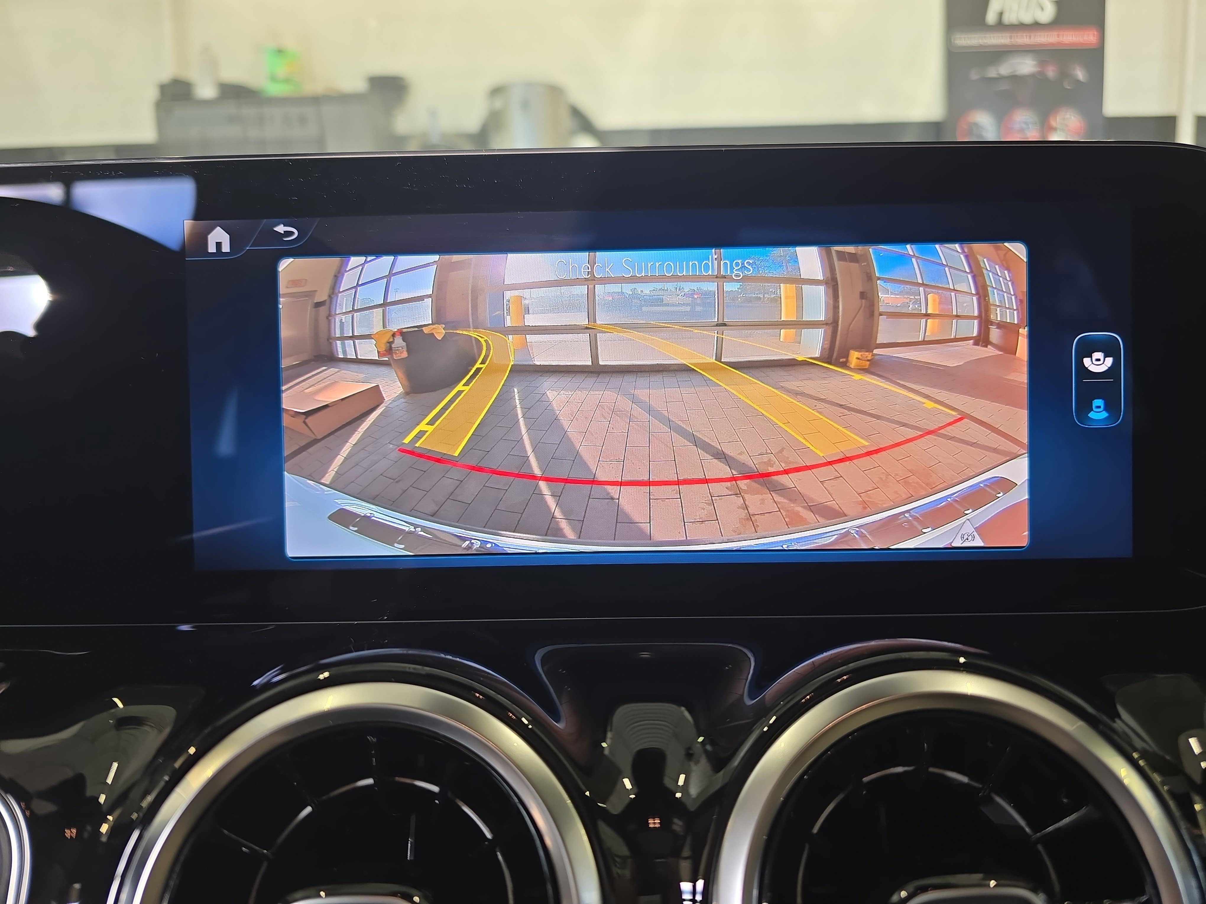 New 2026 Polar White Mercedes-Benz GLA250 image 24