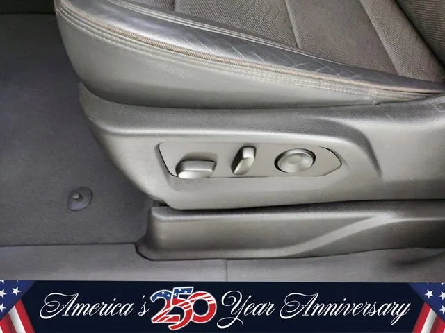 Used 2022 Red Chevrolet High Country image 24
