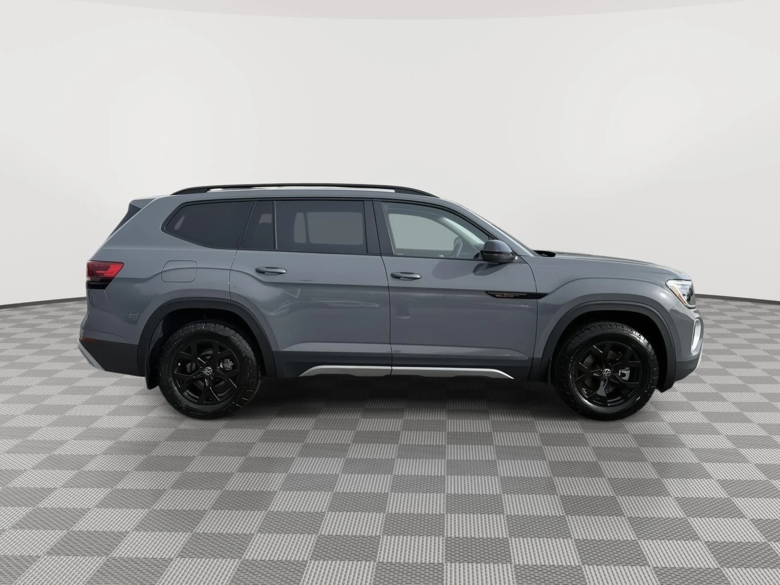 New 2026 Pure Gray Volkswagen 2.0T Peak Edition image 2