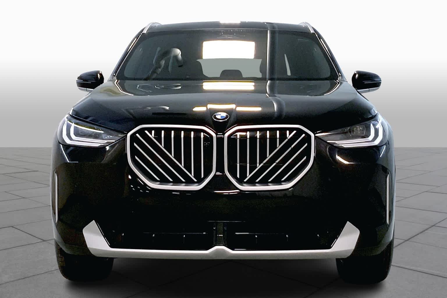 Used 2025 Black Sapphire Metallic BMW 30 xDrive image 3