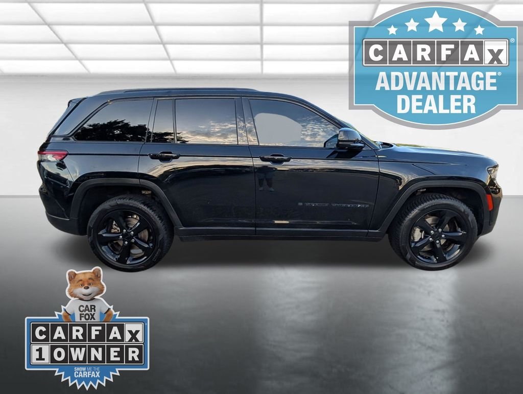 Used 2023 Black Jeep Limited 4x4 image 33