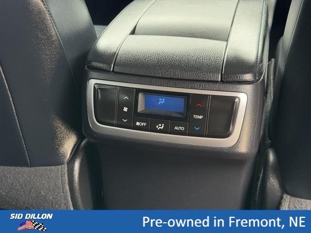 Used 2018 Blizzard Pearl Toyota XLE image 19