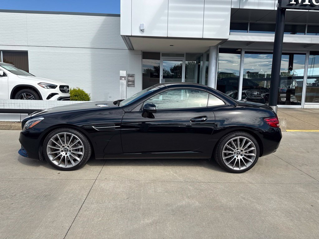 2017 Mercedes-Benz SLC Roadster