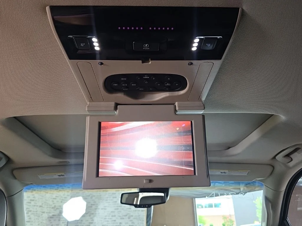 Used 2015 White GMC Denali image 17
