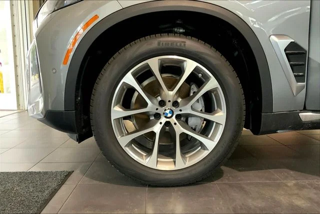2026 BMW X5 40i - Photo 12
