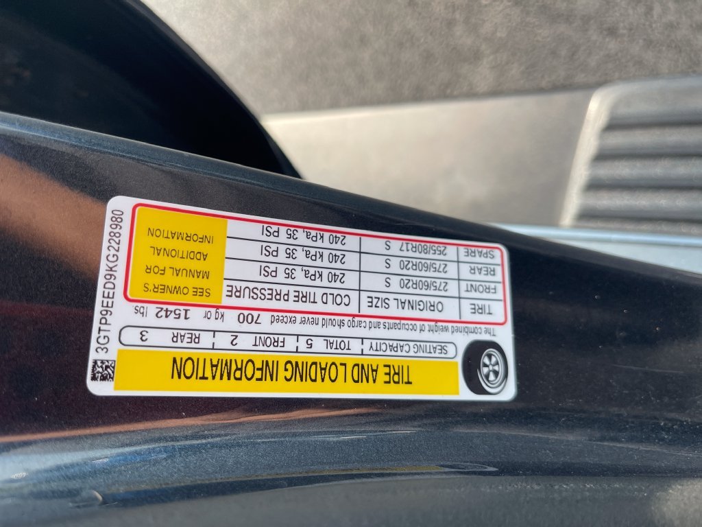 Used 2019 Blue GMC AT4 image 25