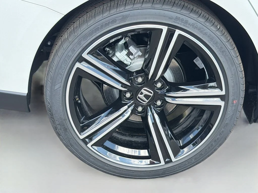 New 2026 Platinum White Pearl Honda SE image 10