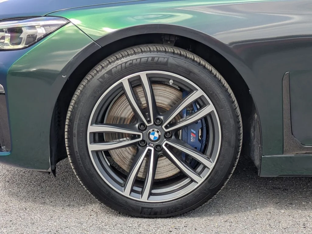 Used 2020 Gray BMW 750i xDrive image 9