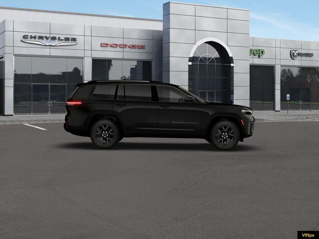 New 2026 Diamond Black Crystal Pearl-Coat Exterior Paint Jeep Altitude image 9