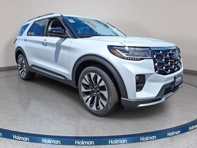 New 2026 Space White Metallic Ford Platinum image 2