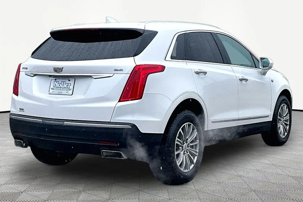 Certified 2018 Cadillac XT5 Luxury with VIN 1GYKNCRS4JZ212181 for sale in Kansas City
