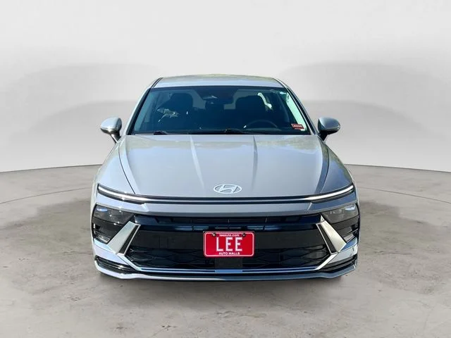 Used 2024 Blue Hyundai SEL image 8