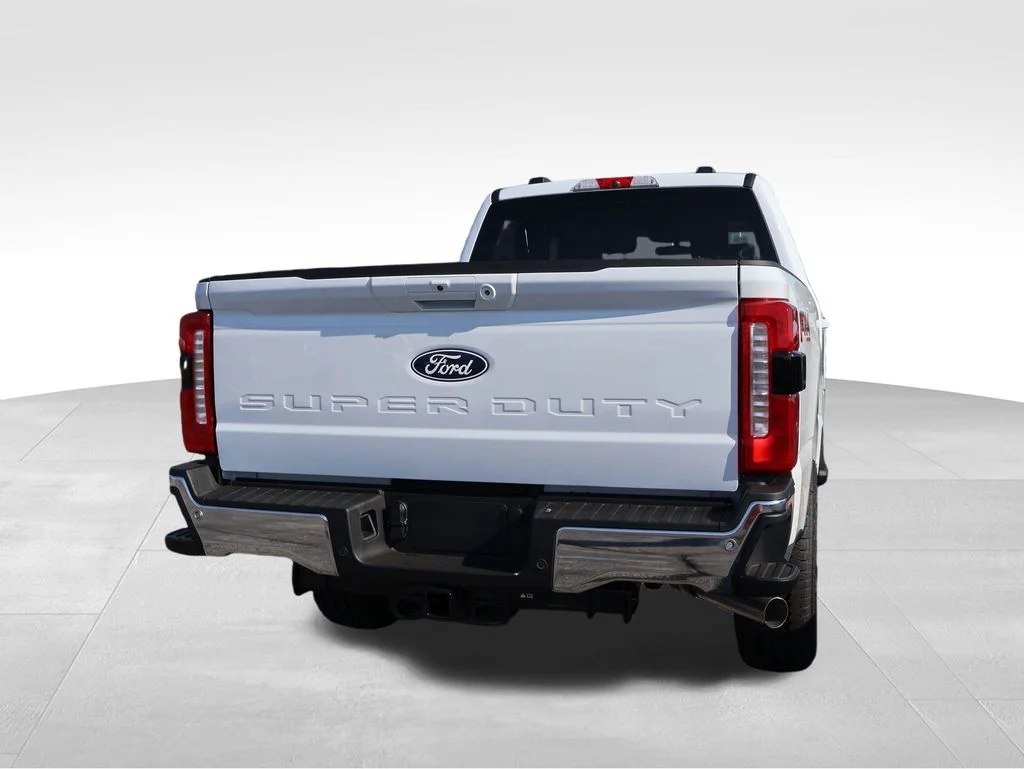 New 2027 White Ford F250 4X4 CREW/C image 18