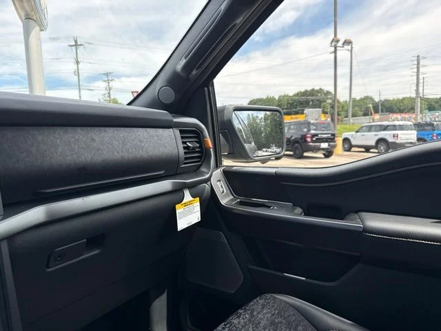New 2026 Carbonized Gray Metallic Ford Tremor image 32