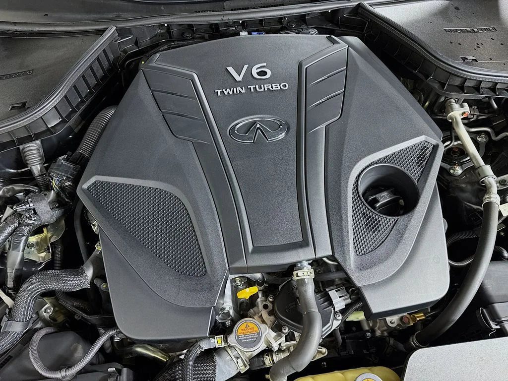 Used 2021 Black INFINITI Red Sport 400 image 38