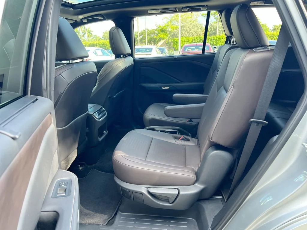 Certified Used 2025 CELESTIAL SILVER Lexus 350 Premium image 19