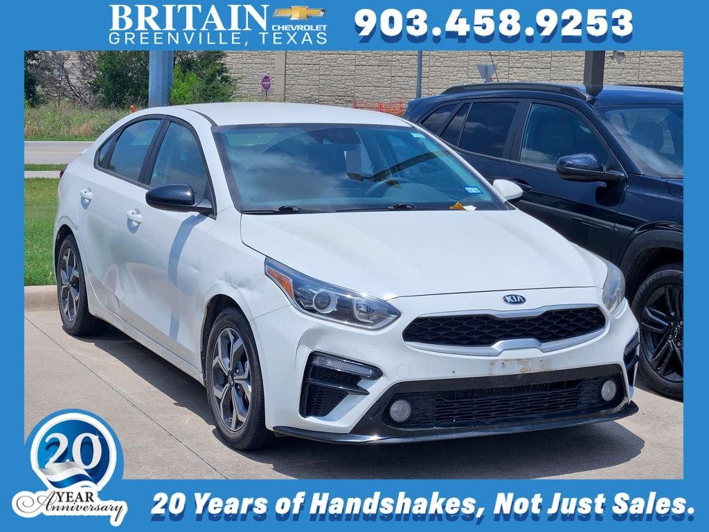 Used 2021 White Kia LXS image 1