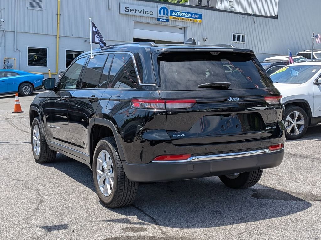 Used 2023 Black Jeep Limited image 10