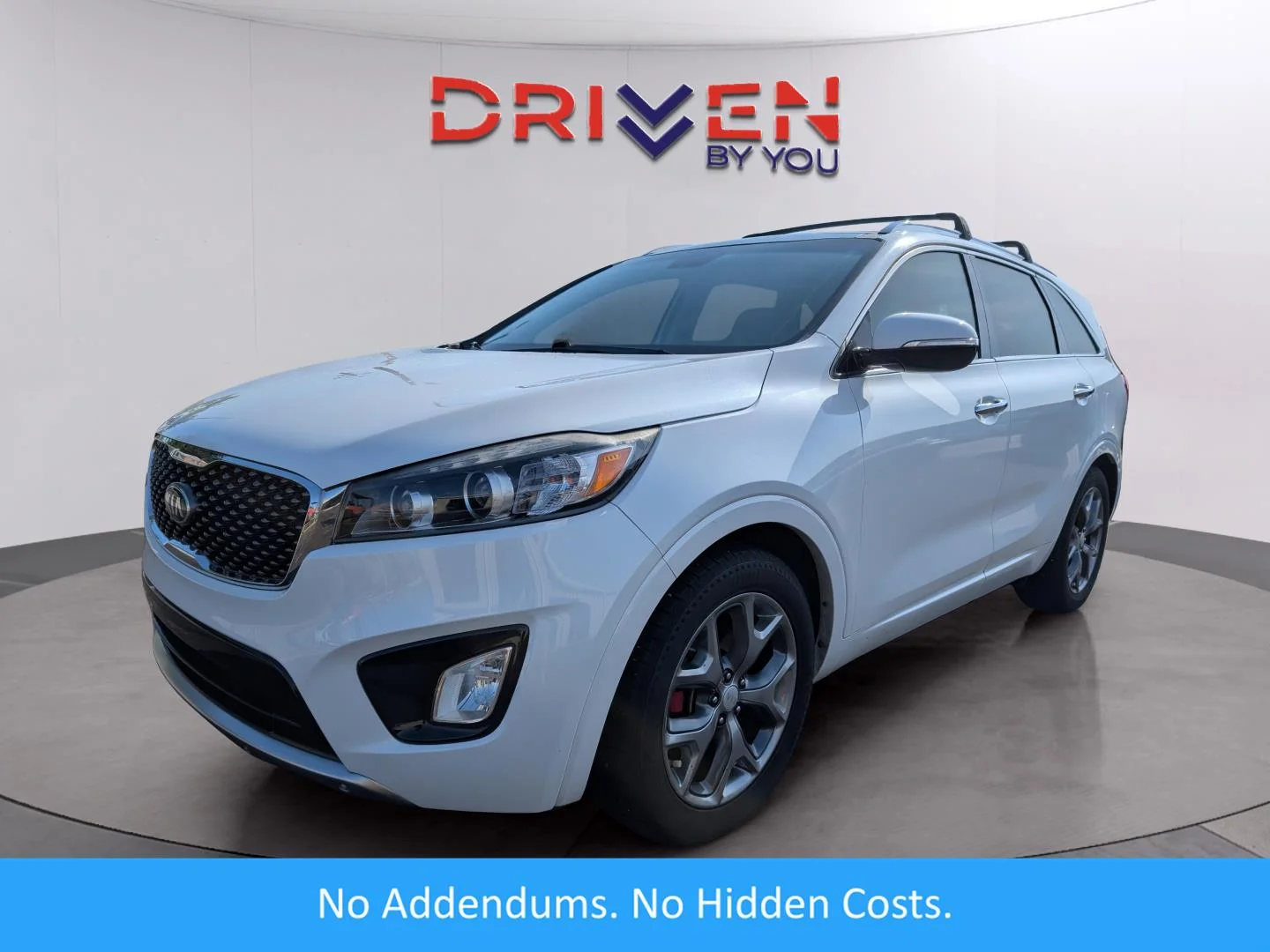 Used 2017 Snow White Pearl Kia SX V6 image 1