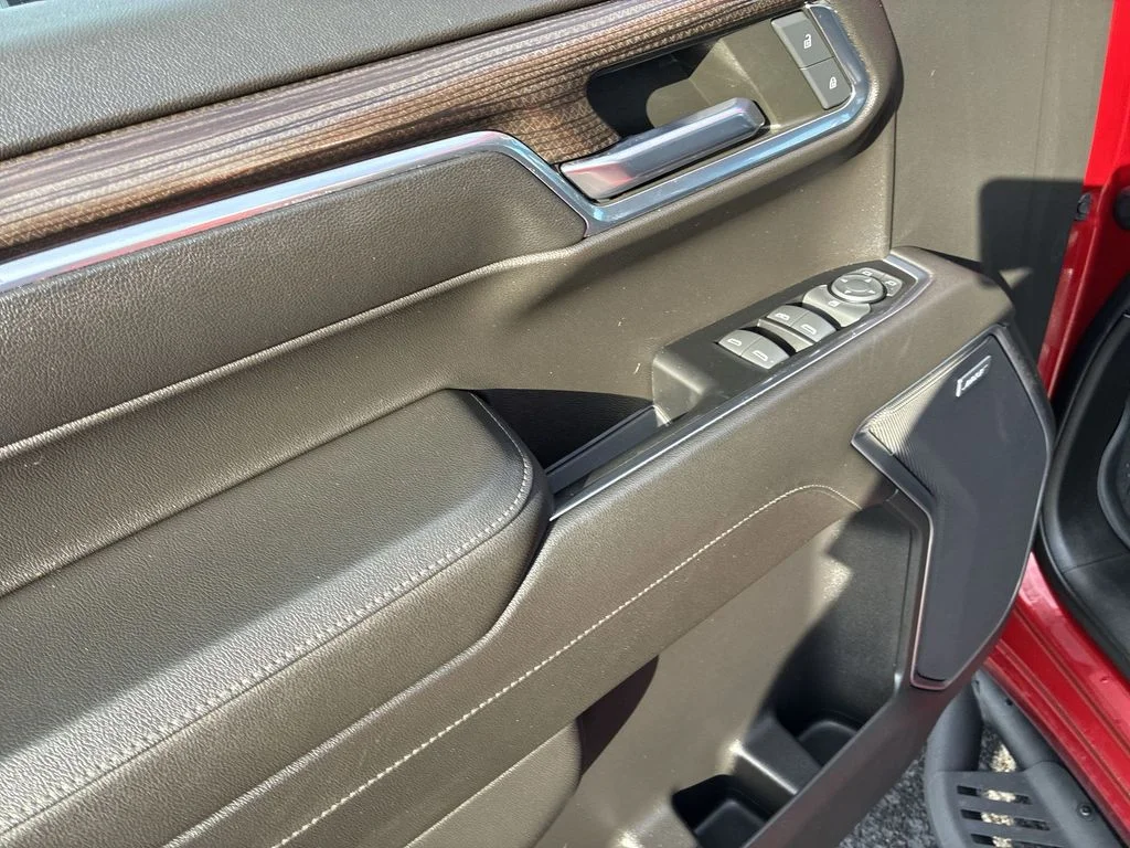Used 2022 Red Chevrolet LT Trail Boss image 13
