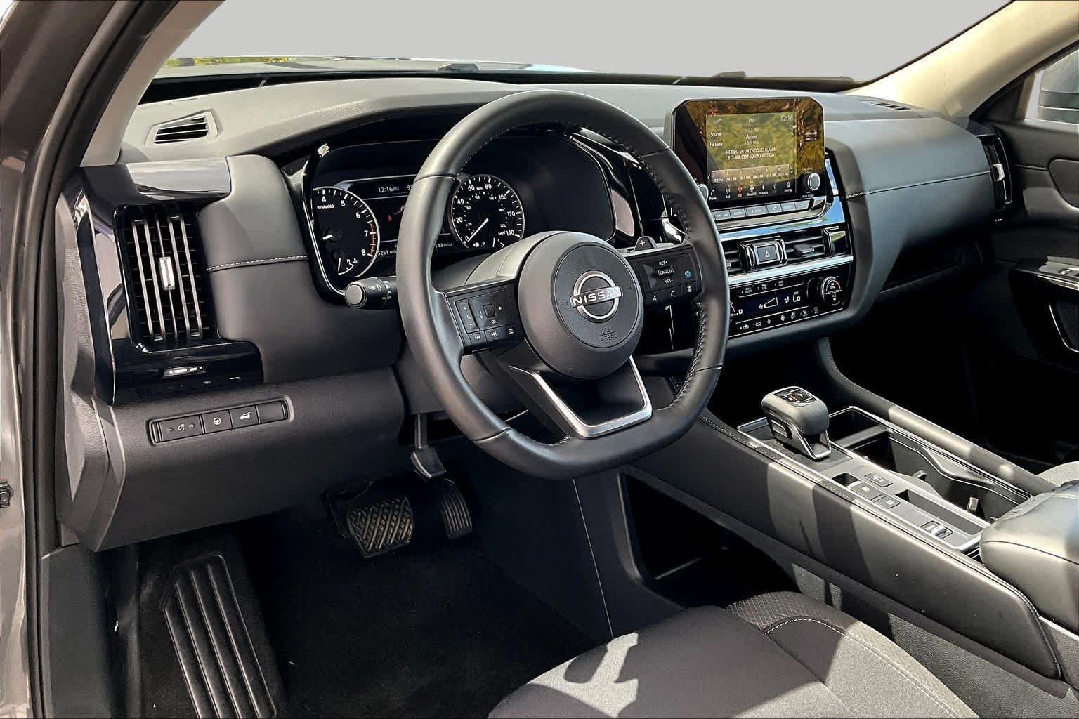 Certified Used 2025 Gun Metallic Nissan SV image 17