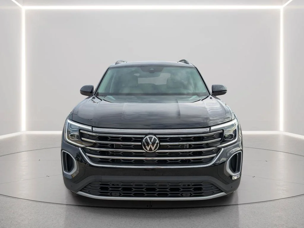 New 2026 Black Volkswagen 2.0T SE w/Technology image 6
