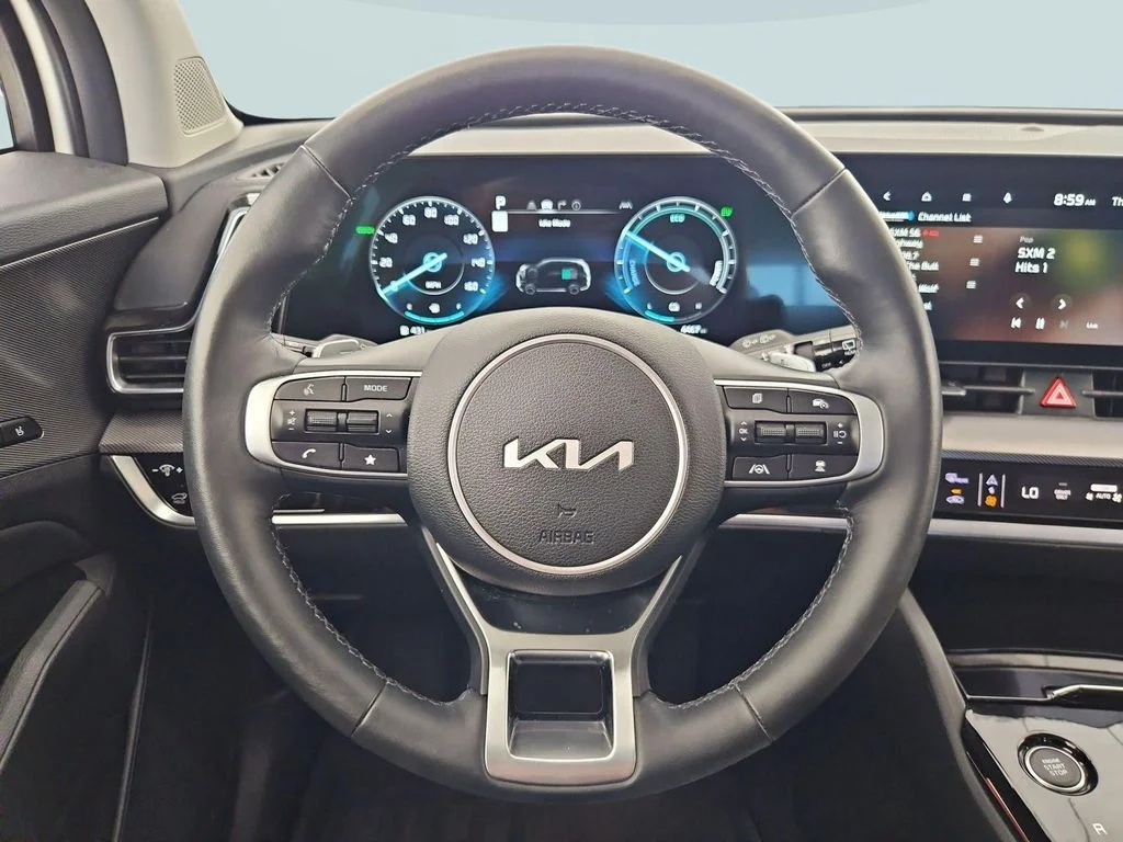 Used 2025 Snow White Pearl Kia SX-Prestige image 14