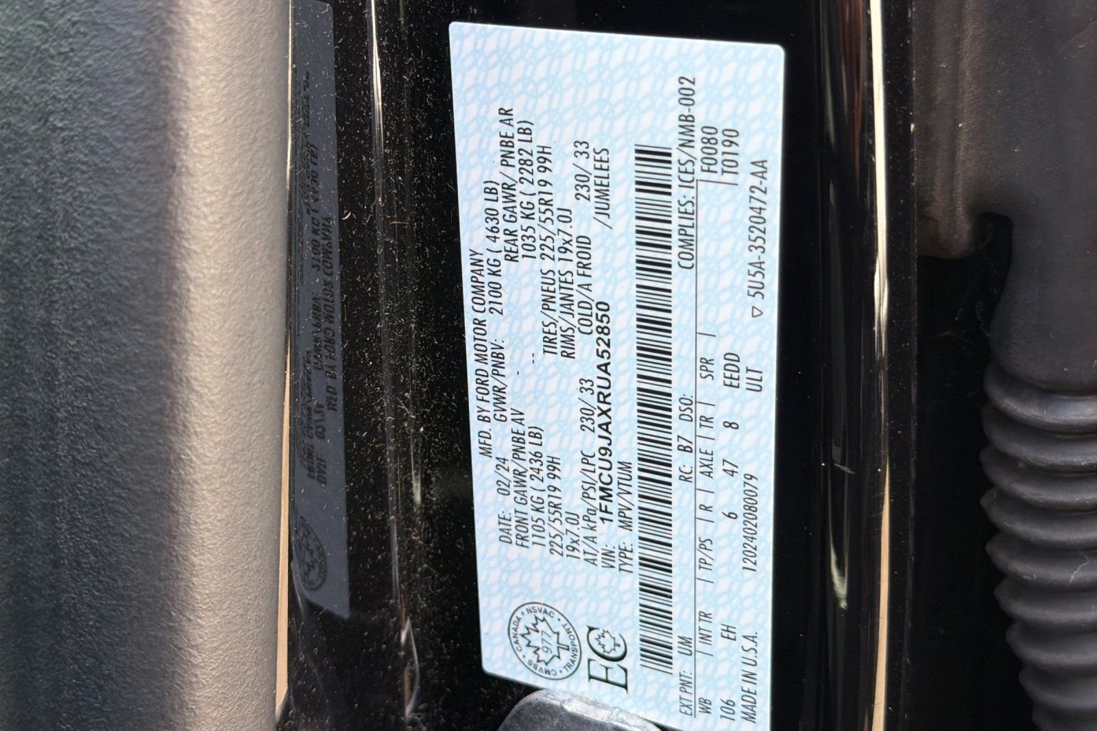 Used 2024  Ford Platinum image 34