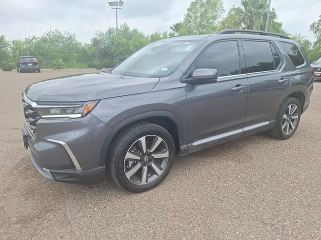 2024 Honda Pilot Touring AWD's photo