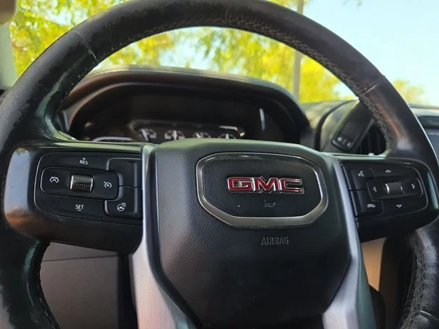 Used 2019 Black GMC SLT image 10