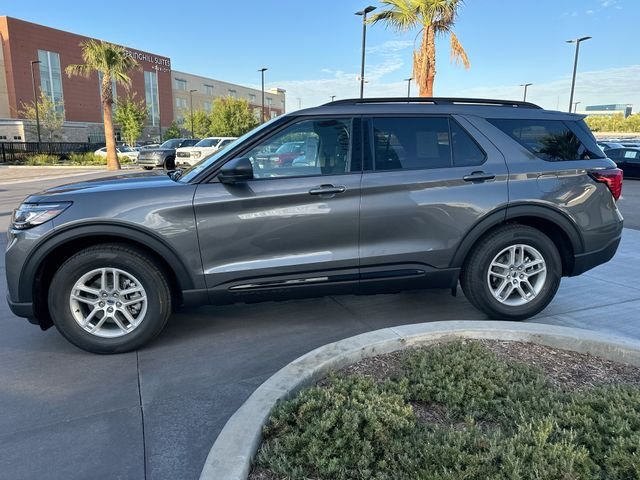 New 2026 Carbonized Gray Metallic Ford Active image 37