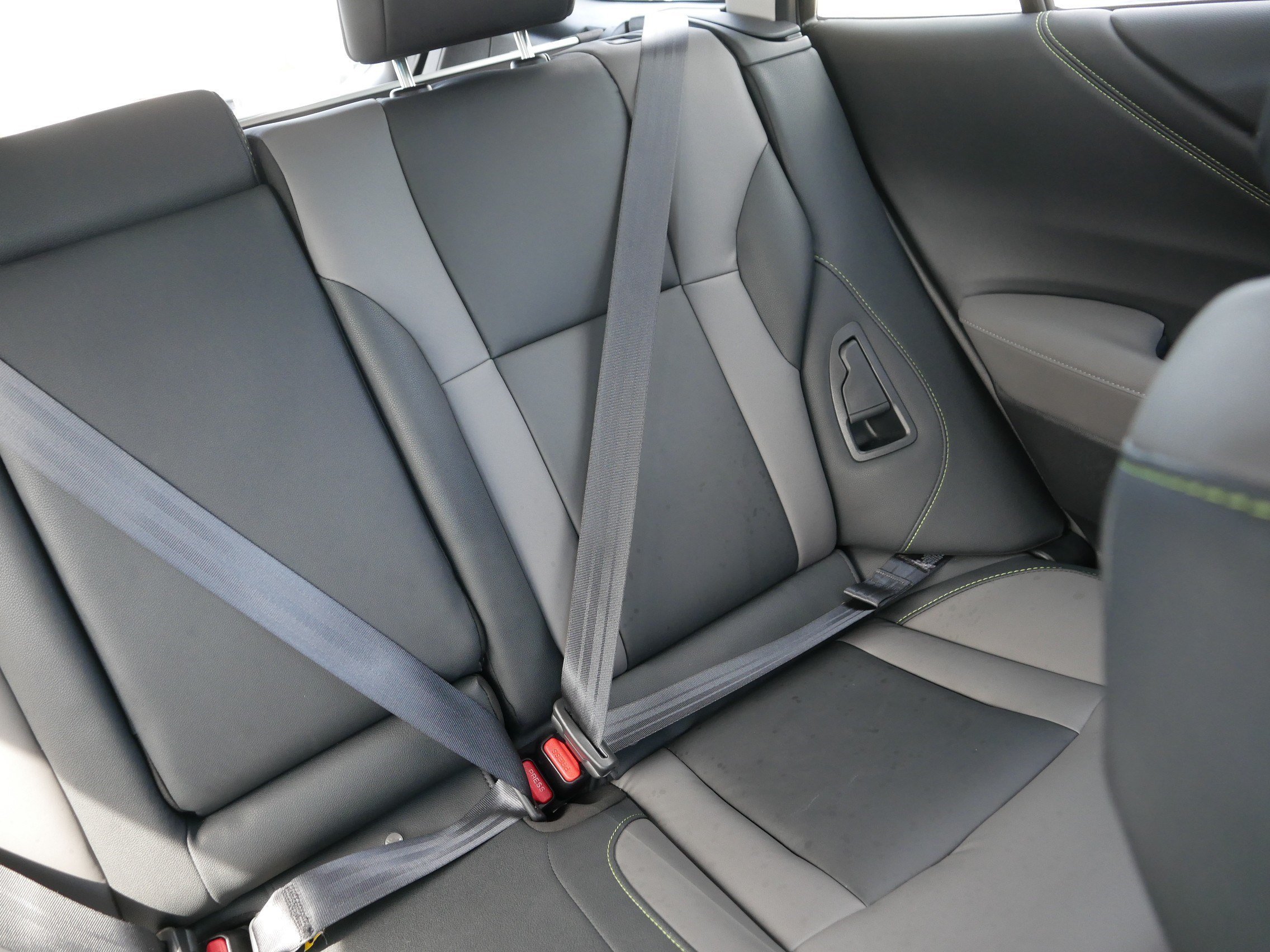 Used 2025 Crystal White Pearl Subaru Onyx Edition image 14